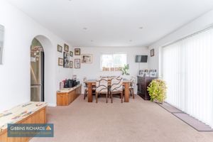 Family/Dining Room- click for photo gallery